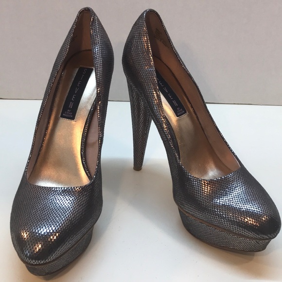 Steven By Steve Madden Shoes - Steve Madden Metallic Gray Platform Heels Size 9.5